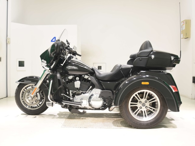 HD TRI GLIDE ULTRA CLASSIC FLHTCUTG1690 — фото 2
