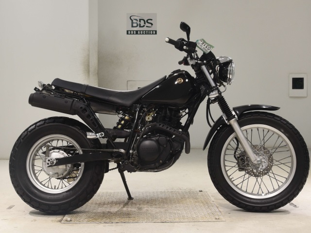 Yamaha TW225