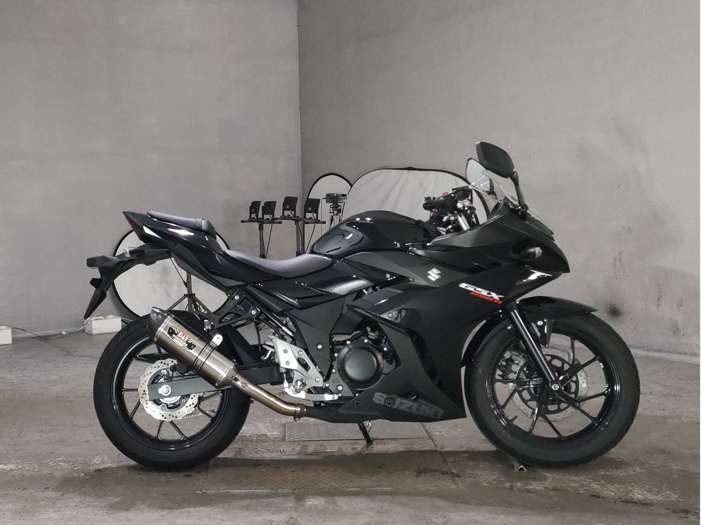 Suzuki GSX250R