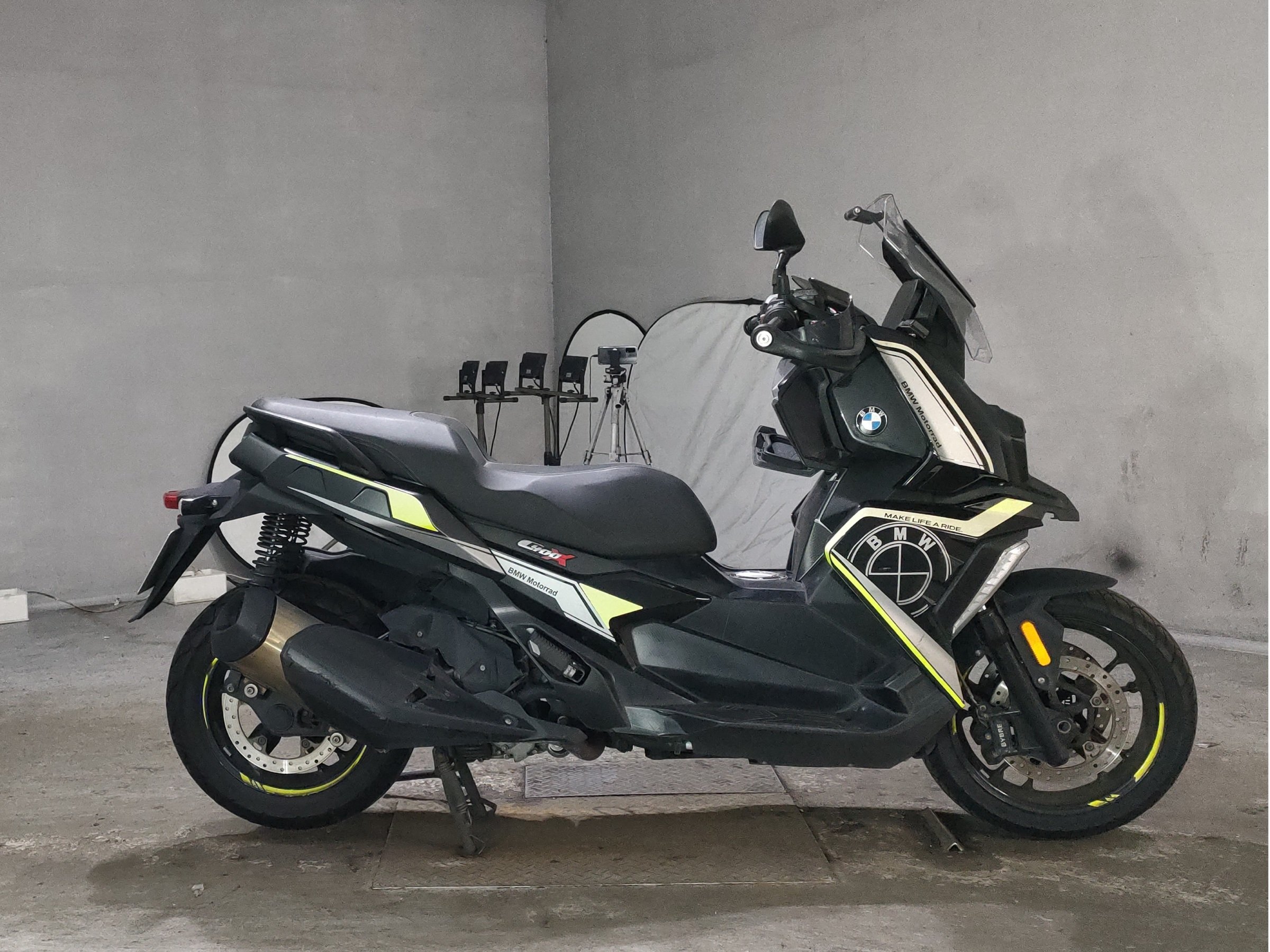 BMW C400X