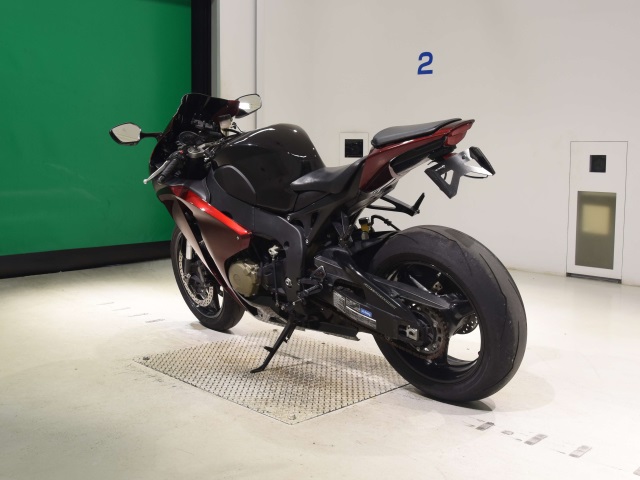 Honda CBR1000RR — фото 6