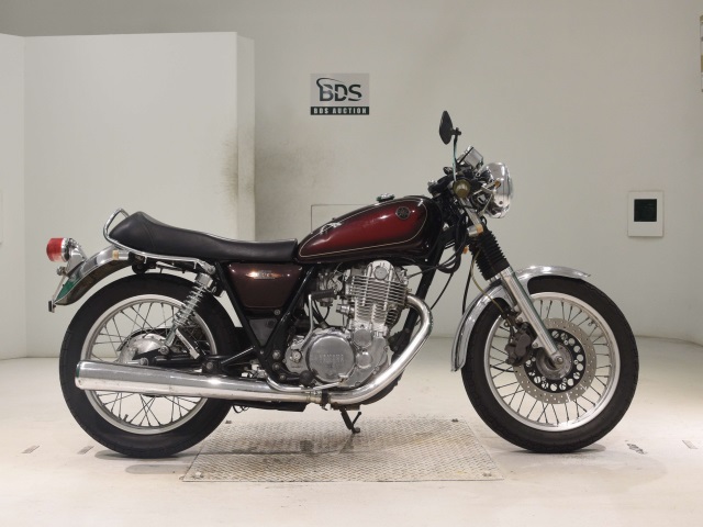Yamaha SR400