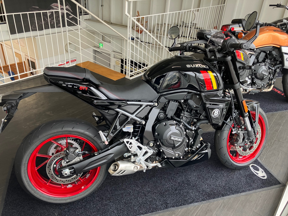 Suzuki GSX-8TT