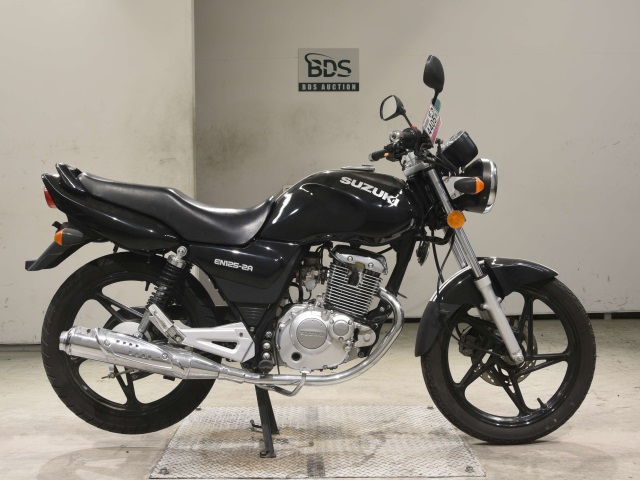 Suzuki EN125