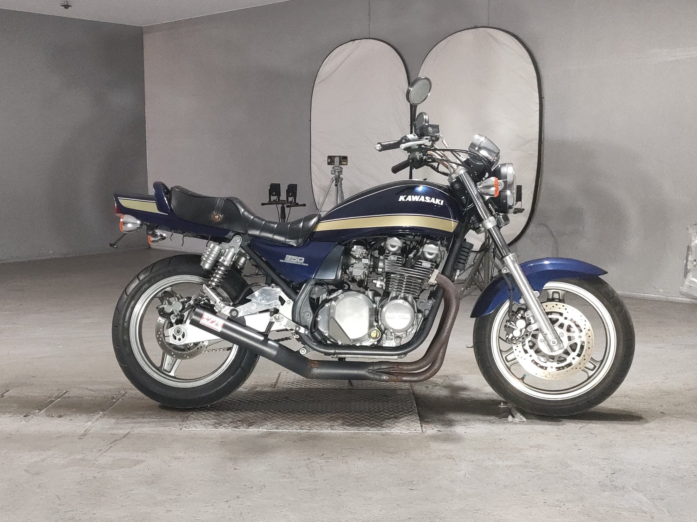 Kawasaki ZEPHYR750