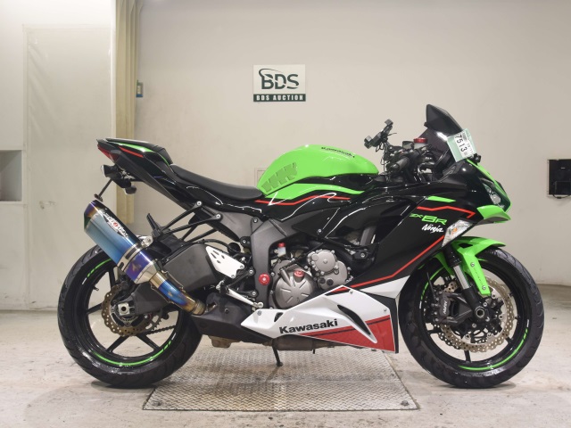 3077] Kawasaki ZX-6RA - JKBZX636EFA016994
