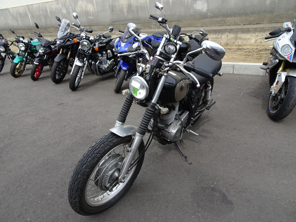 Yamaha SR400 — фото 4