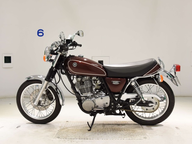 Yamaha SR400 — фото 2