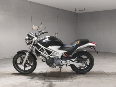 Honda VTR250 — фото 2