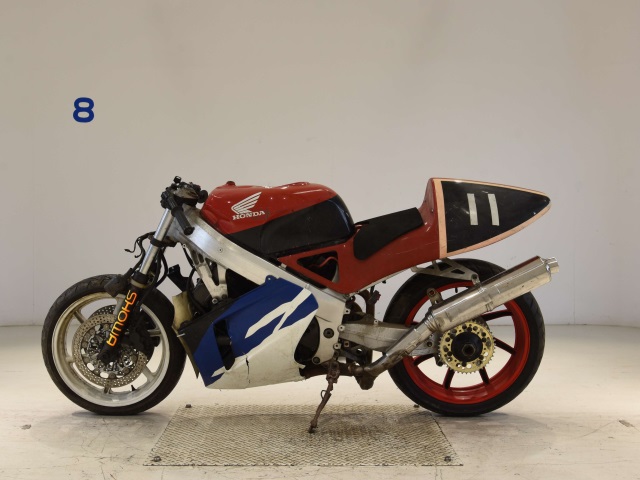 Honda RVF400 — фото 2