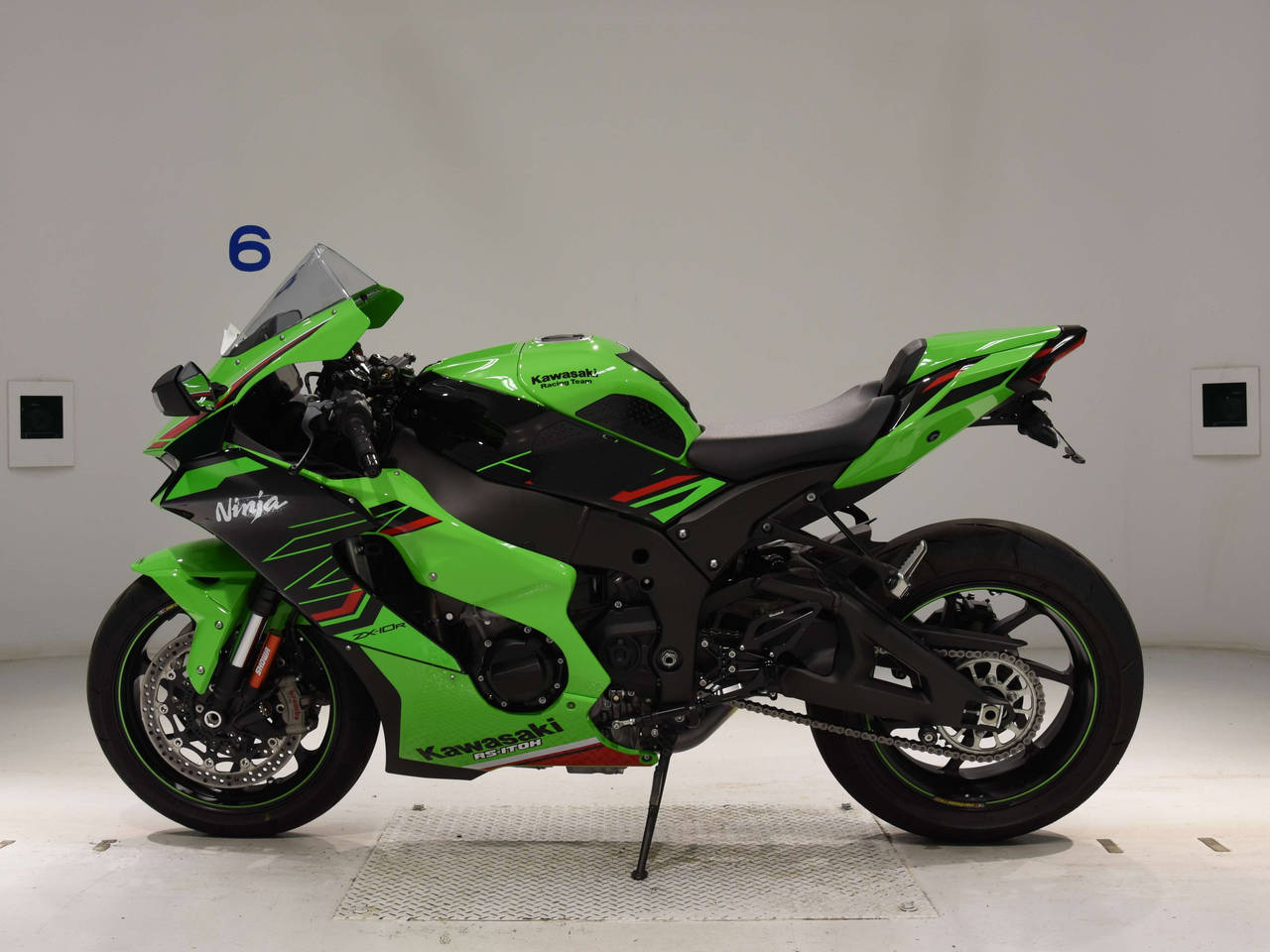 2546] Kawasaki NINJA ZX-10RA - ZXT02L-011265