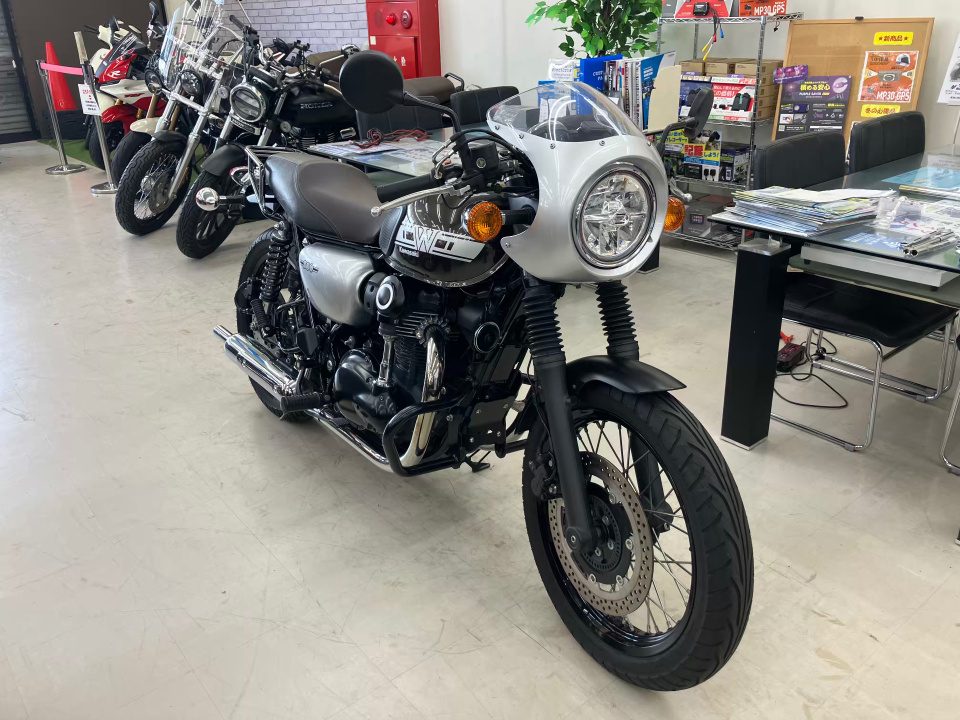 Kawasaki W800
