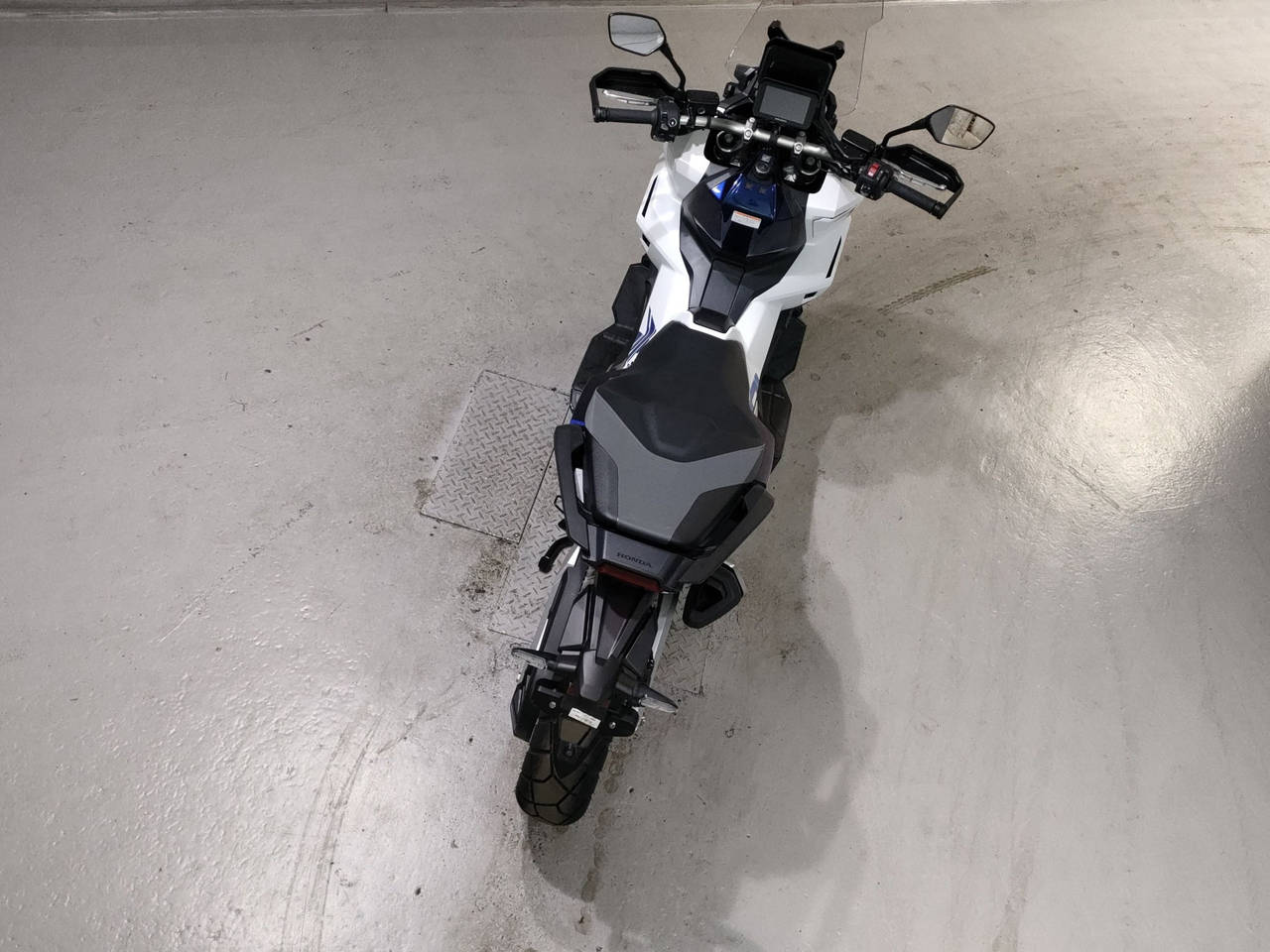 [7180] Honda X-ADV750 - RH21-1100176