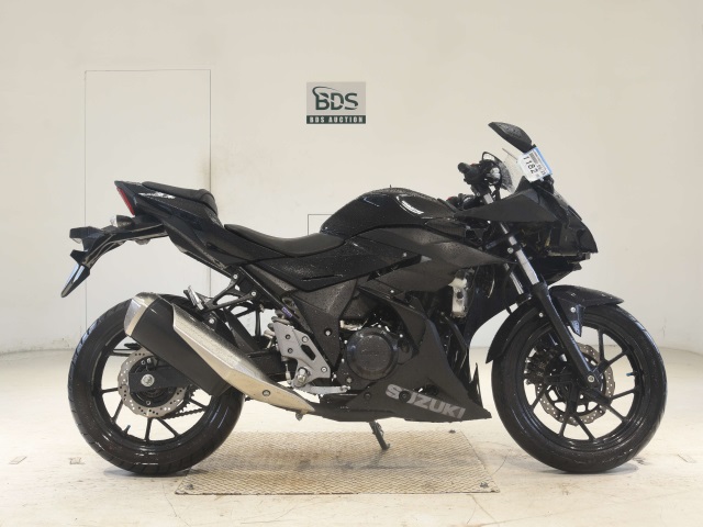 Suzuki GSX250R