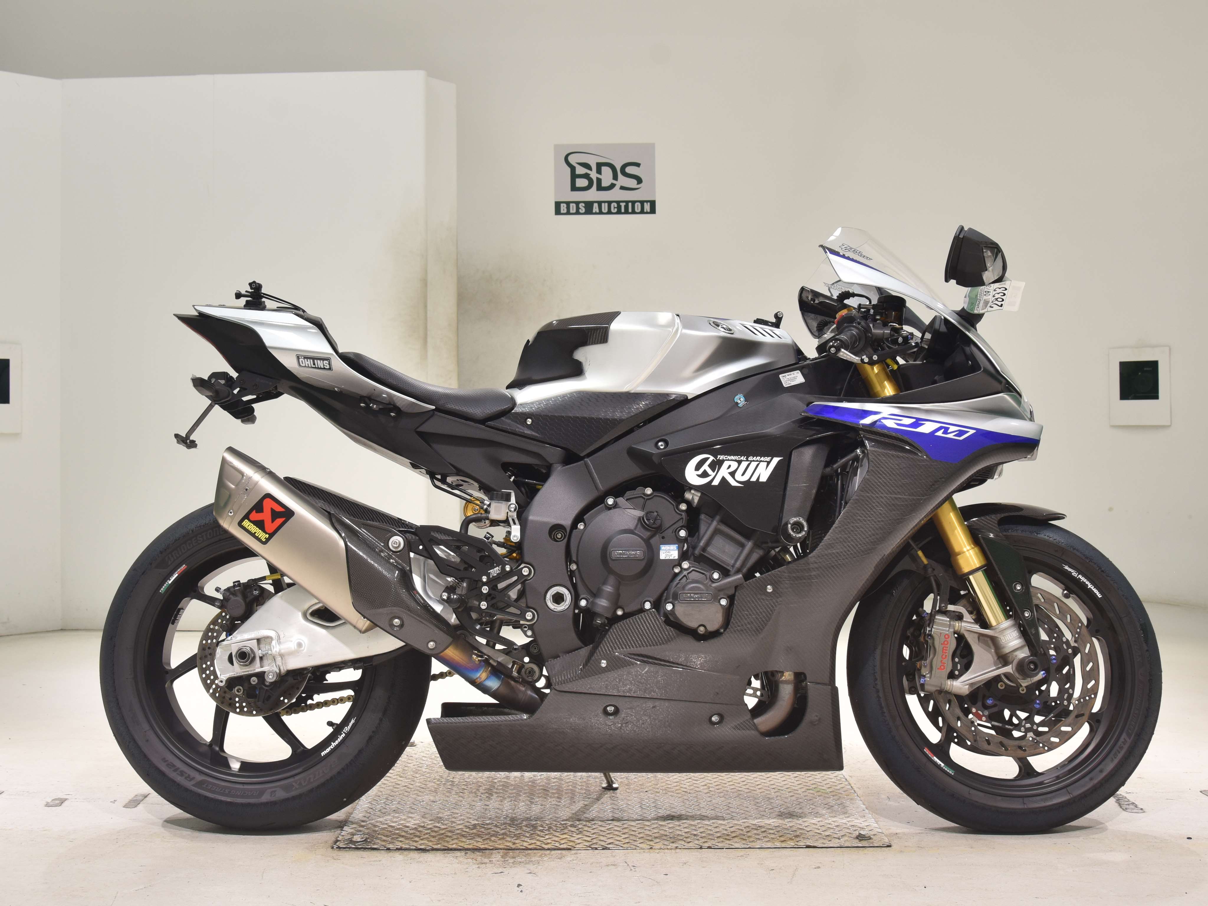 Yamaha YZF-R1M