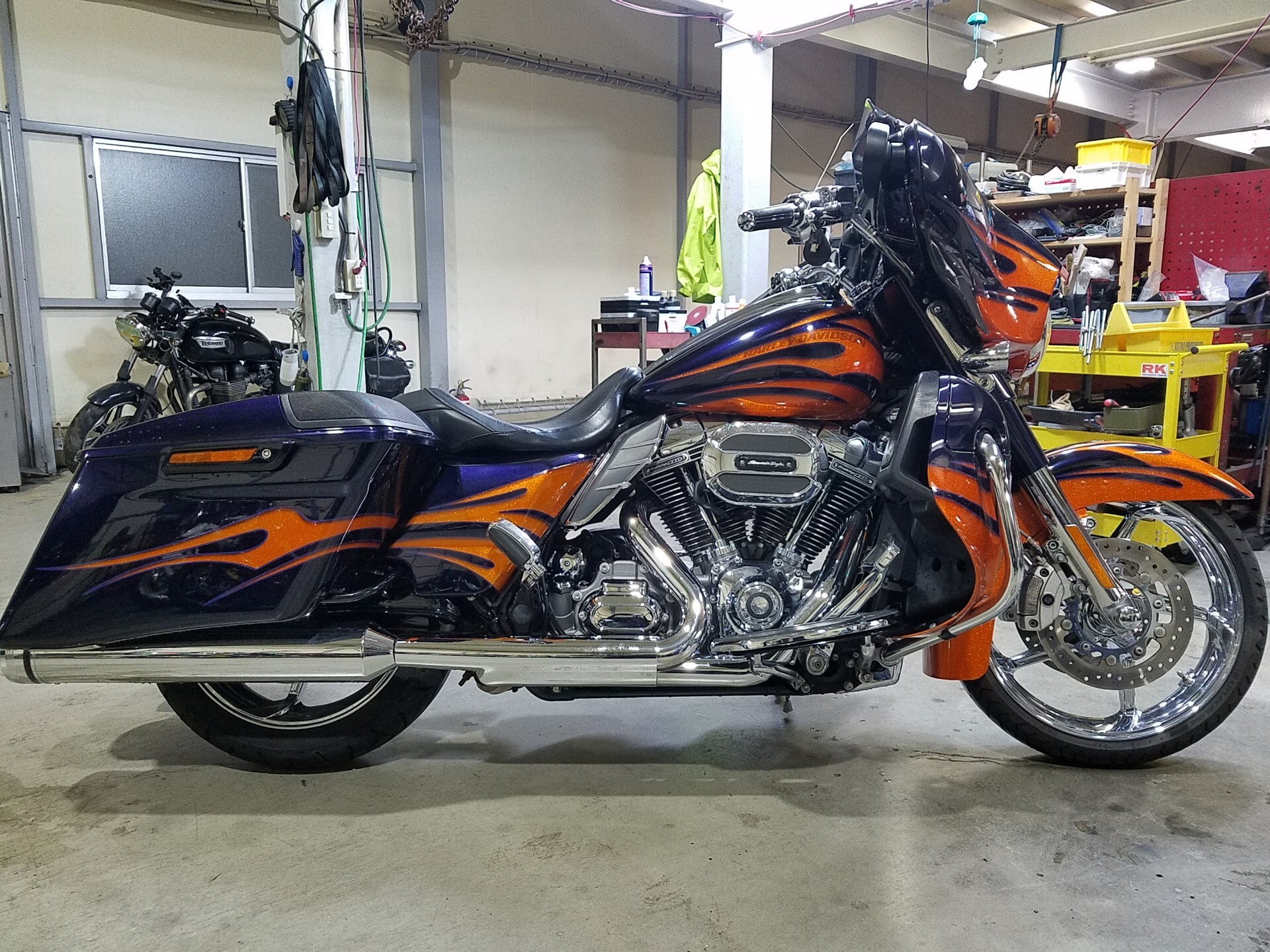 HD STREET GLIDE FLHXSE1800