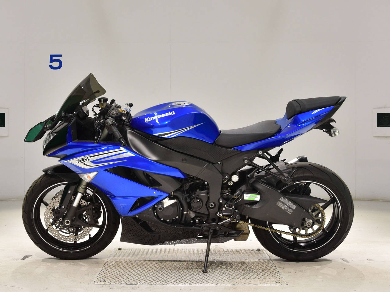 5080] Kawasaki ZX-6R - JKAZX4R17BA028570