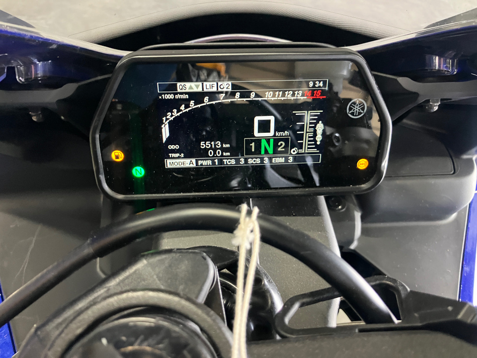 Yamaha YZF-R1 — фото 3