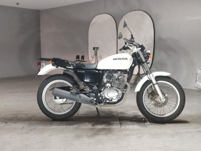 Honda CB223S