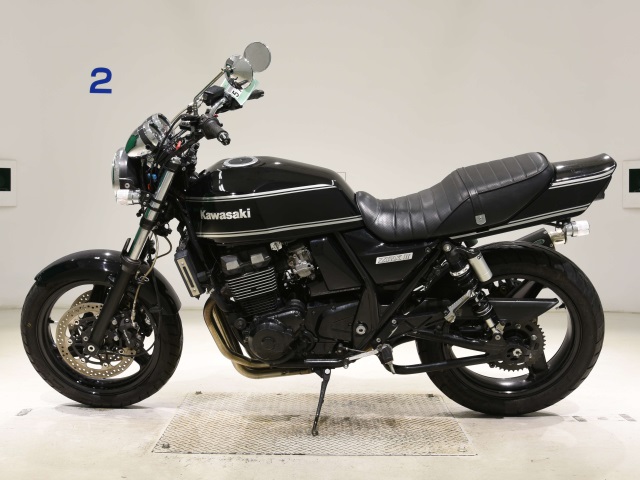 Kawasaki ZRX400 — фото 2