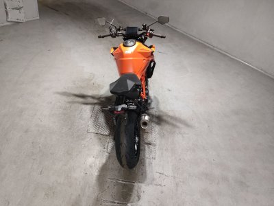KTM 1390 SUPER DUKE R EVO — фото 6