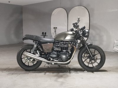 Triumph STREET TWIN 900