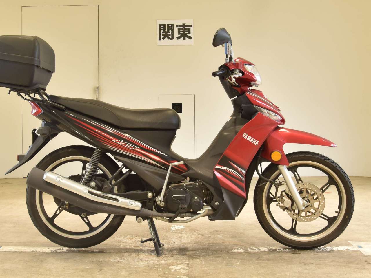 Yamaha I8 115