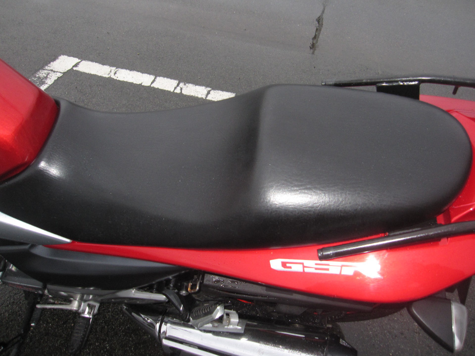 Suzuki GSR250 — фото 12