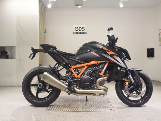 KTM 1390 SUPER DUKE R EVO