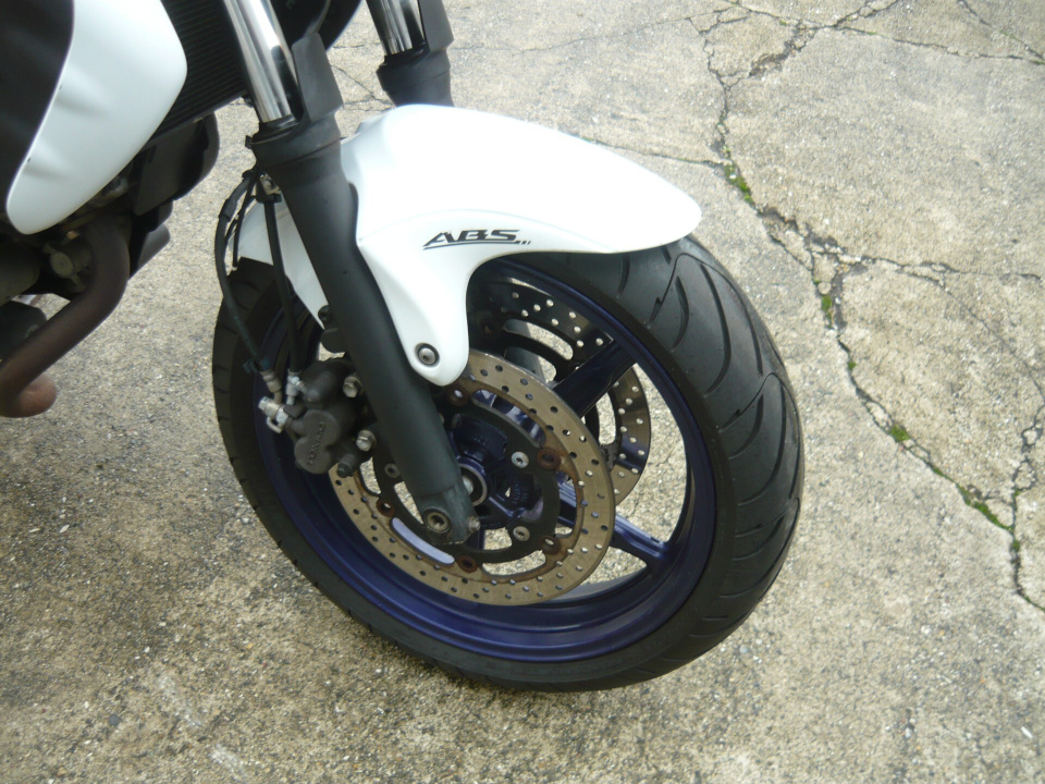 Suzuki GLADIUS 400 ABS — фото 8