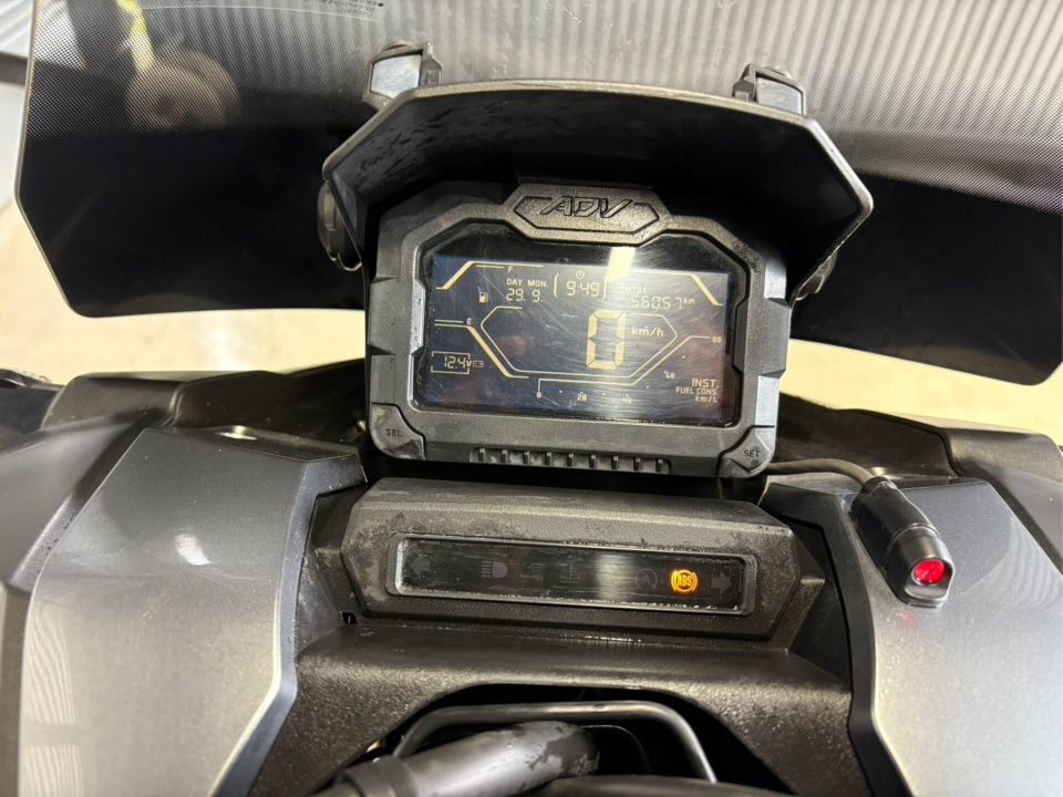 Honda ADV 150 — фото 3