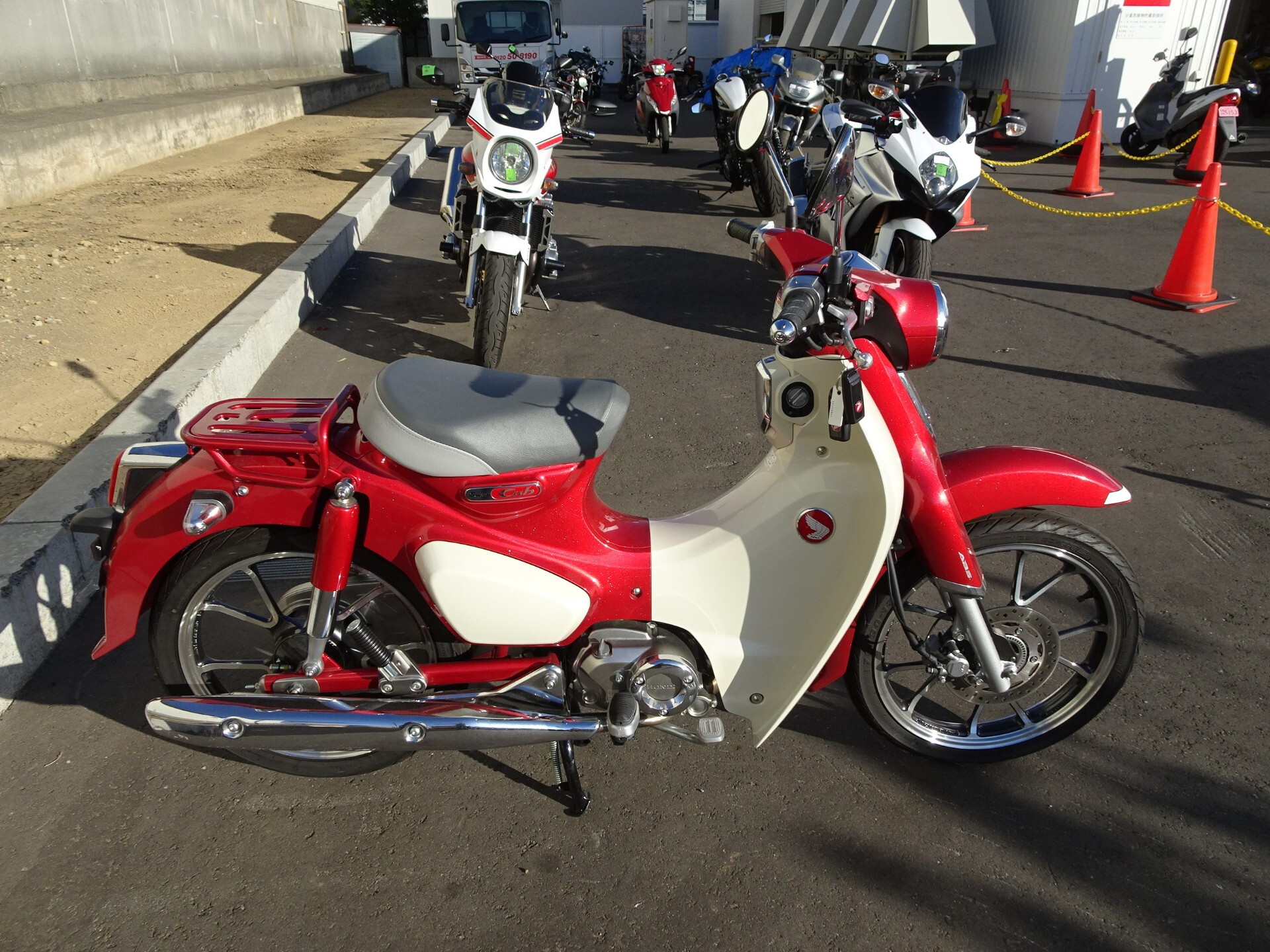 Honda SUPER CUB125