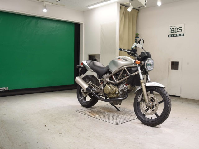 Honda VTR250 — фото 3