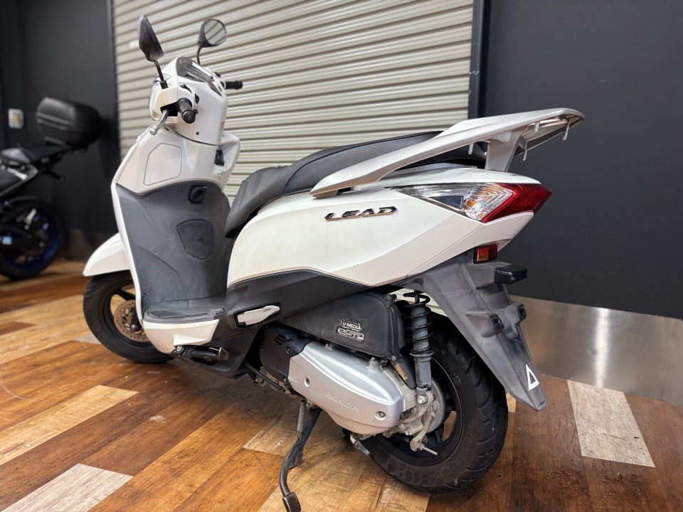 Honda LEAD125 — фото 6