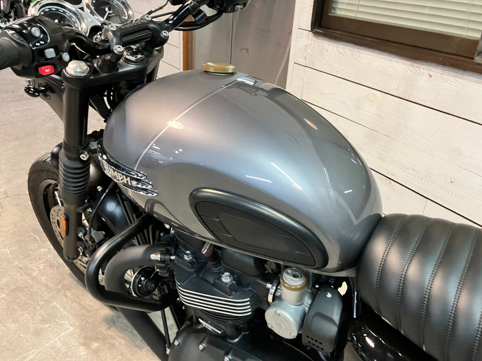 Triumph TRYANPH BONNEVILLE T120B — фото 25