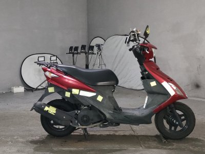 Suzuki V125S