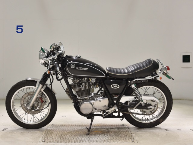 Yamaha SR400 — фото 2