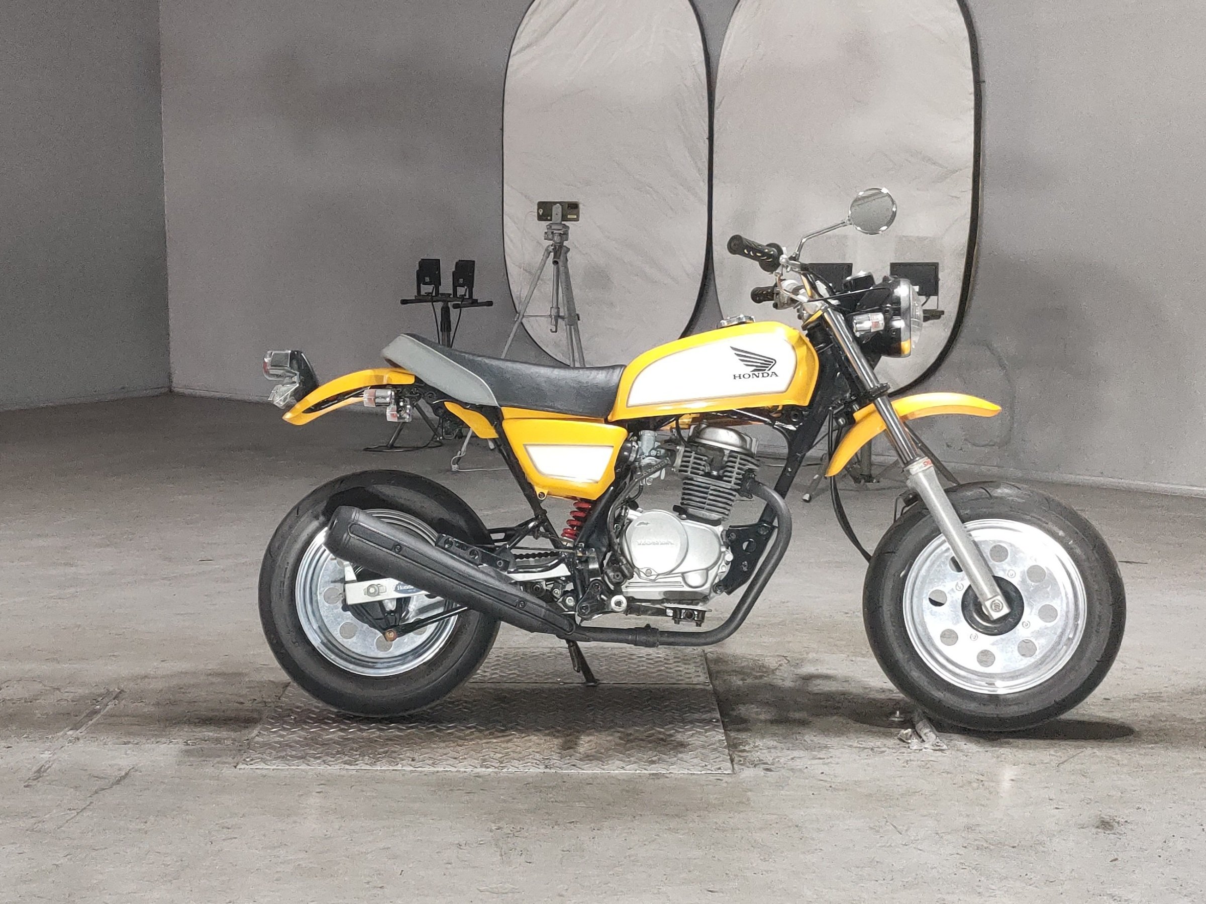Honda APE50