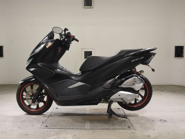 Honda PCX125-3 — фото 2