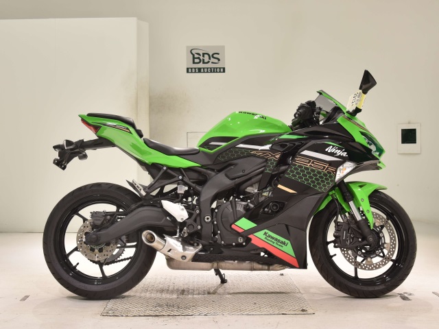 2660] Kawasaki NINJA ZX-25R - ZX250E-A16588