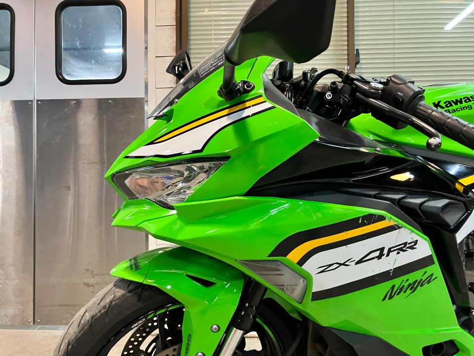 Kawasaki NINJA ZX-4RR — фото 23