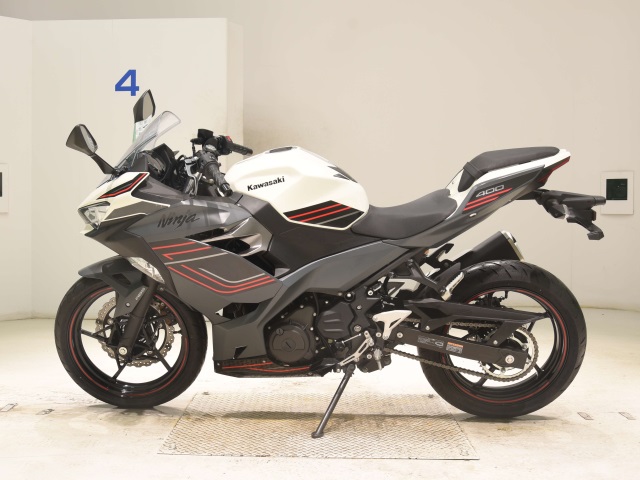 Kawasaki NINJA400 — фото 2