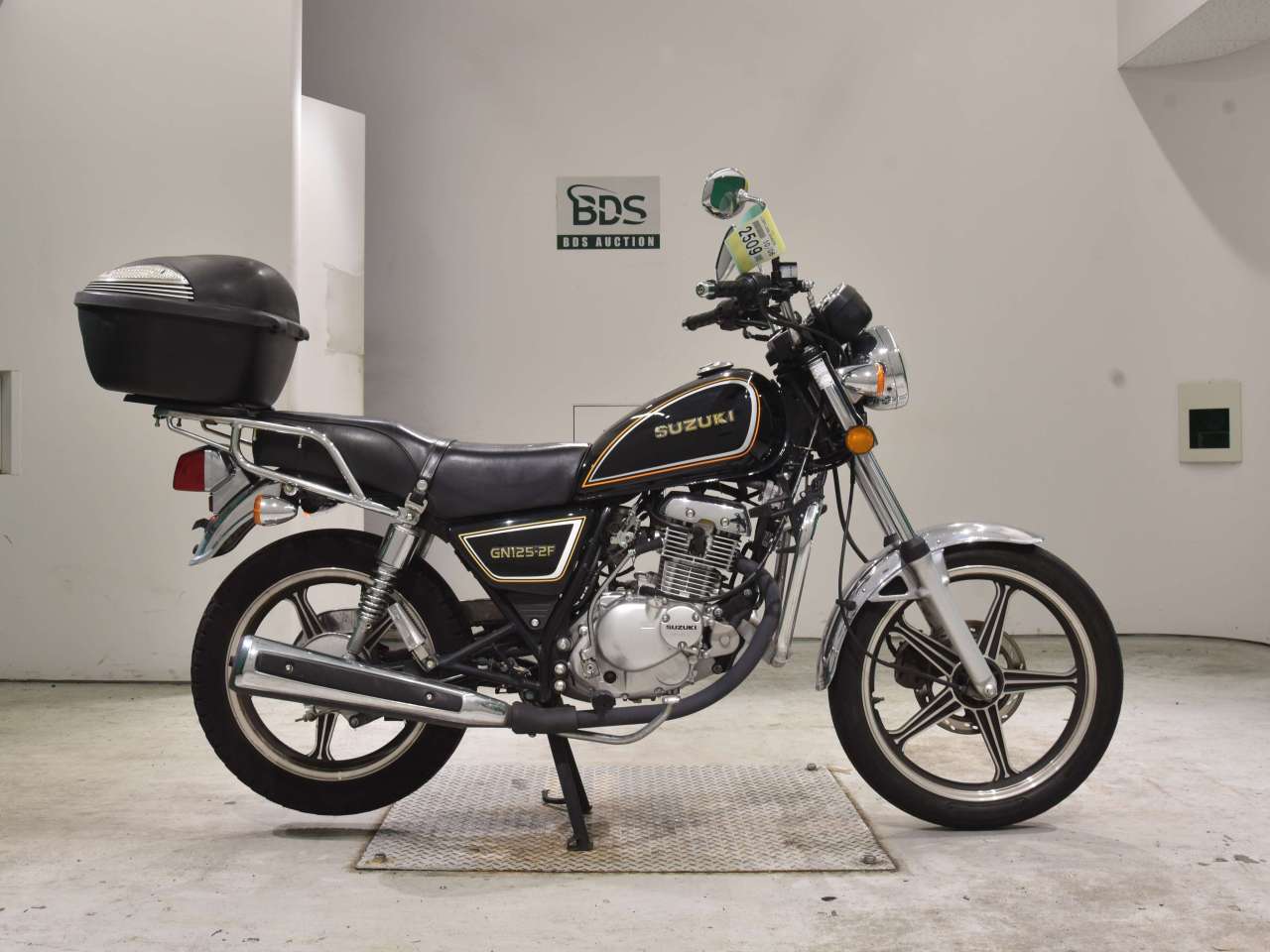 gn125 2f （スズキ GN125 & GN125H 2F 比較 （前編）違いを徹底