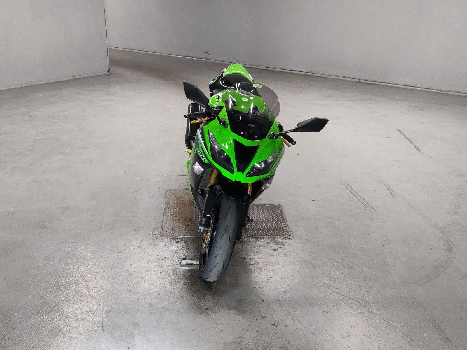 5206] Kawasaki ZX-6R - JKBZX636EFA006625