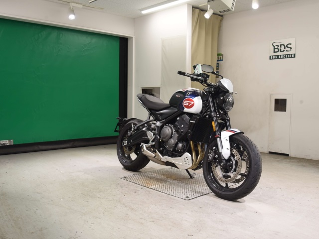 Triumph TRIDENT660 — фото 3