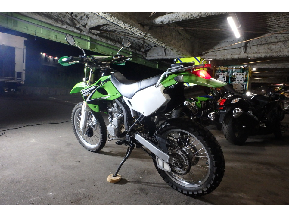 Kawasaki KLX250 — фото 12