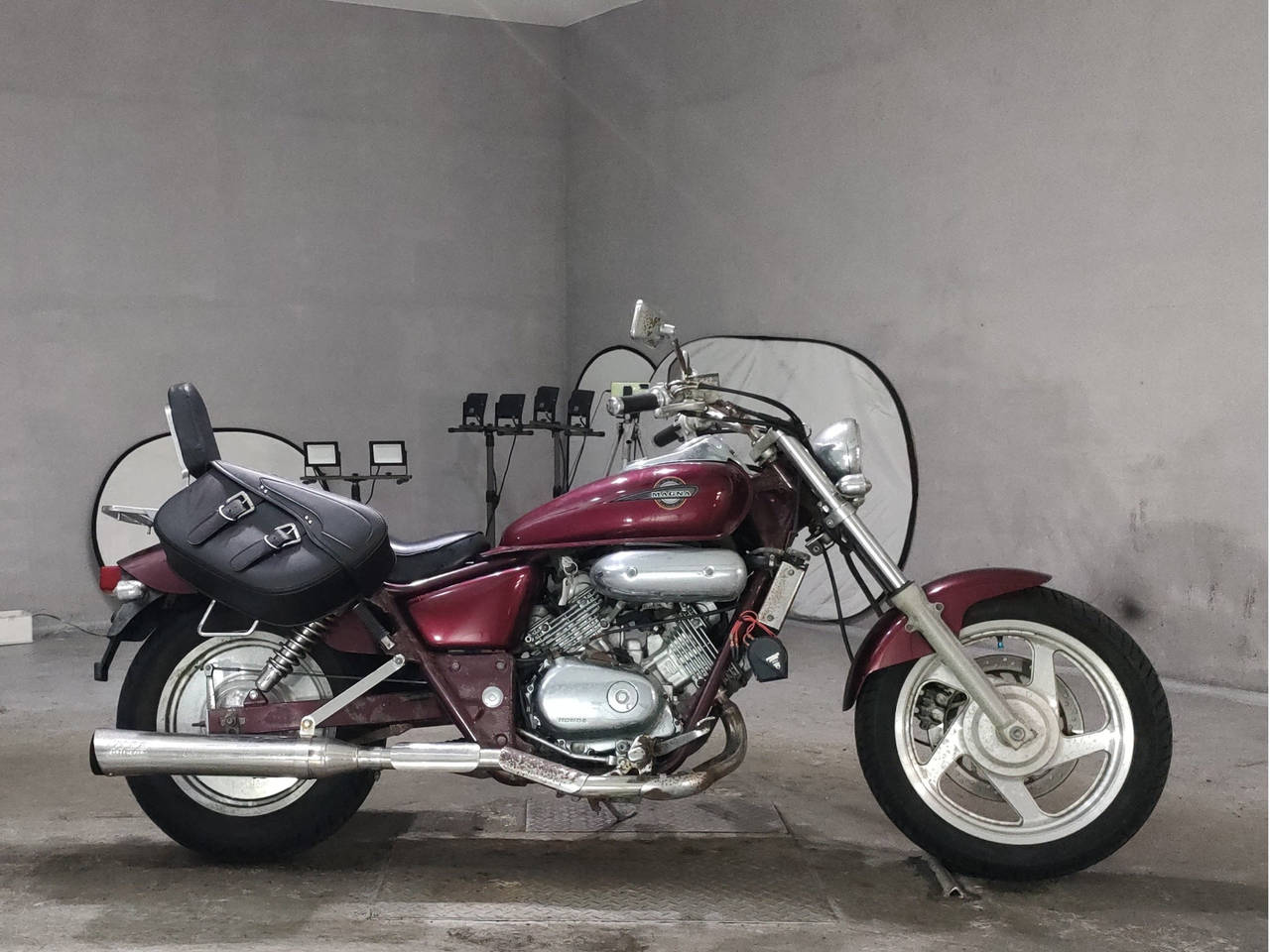 Honda MAGNA250