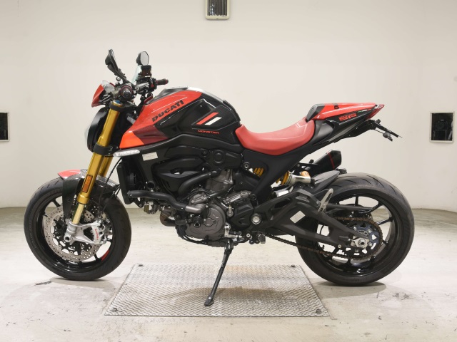Ducati MONSTER 937 — фото 2