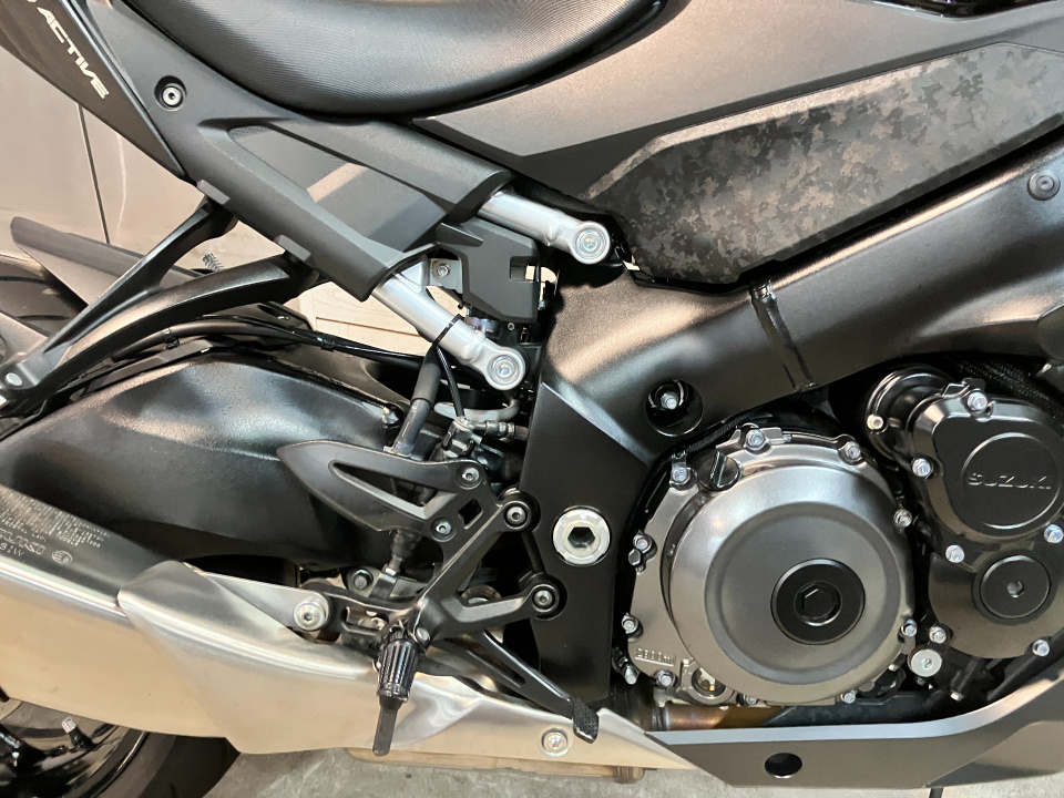 Suzuki GSX-S1000 — фото 13