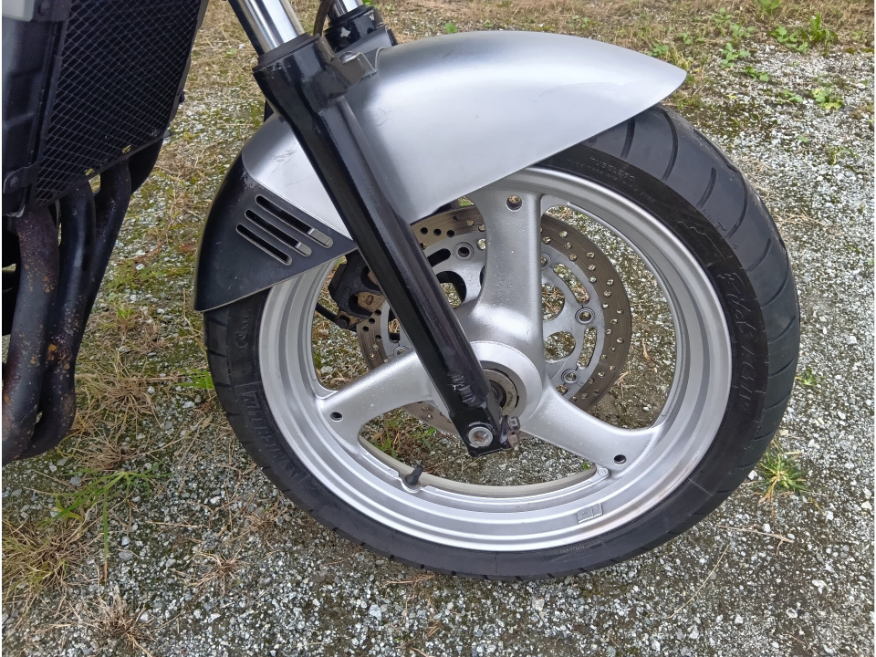 Suzuki GSX250S KATANA — фото 4